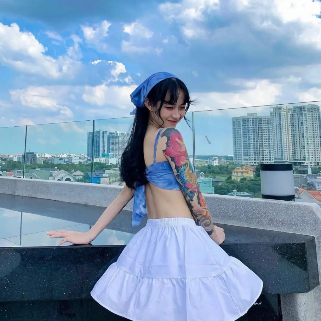 狱女封面